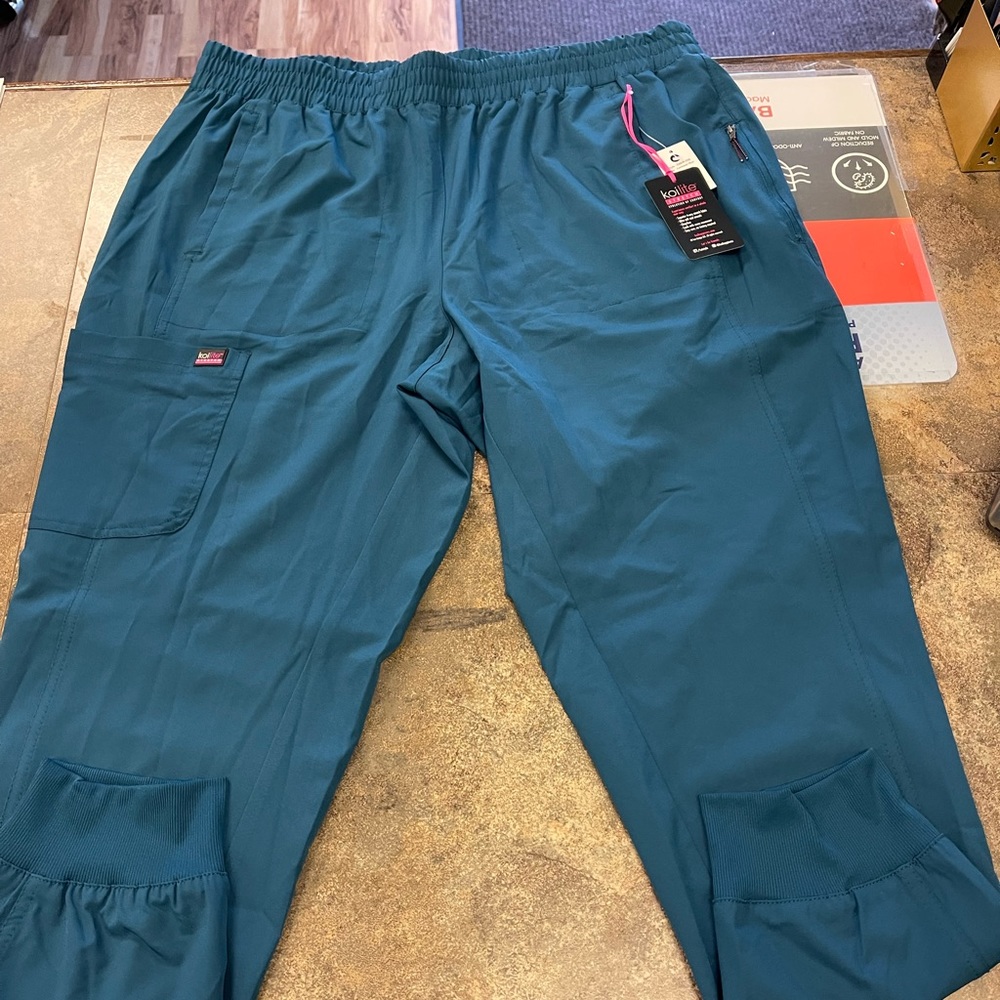 Plus Size Koi Lite  Women's 7-Pocket STRETCH Power Cargo Jogger
